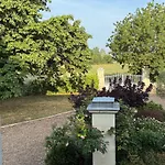 Les Peupliers Loire Bed & Breakfast