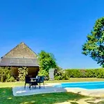 Les Peupliers Loire Bed & Breakfast