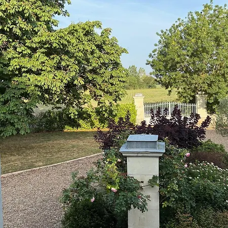 Les Peupliers Loire Bed and breakfast